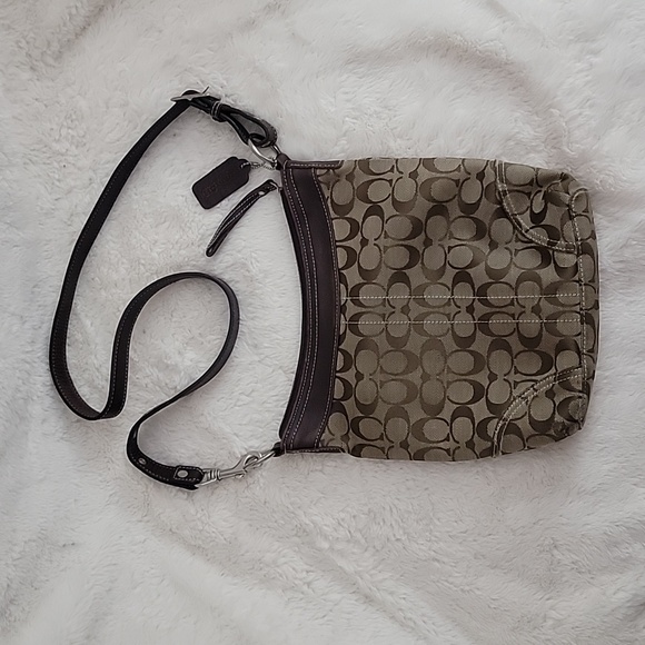 Coach Monogram Canvas Crossbody Bag Purse - Picture 2 of 16